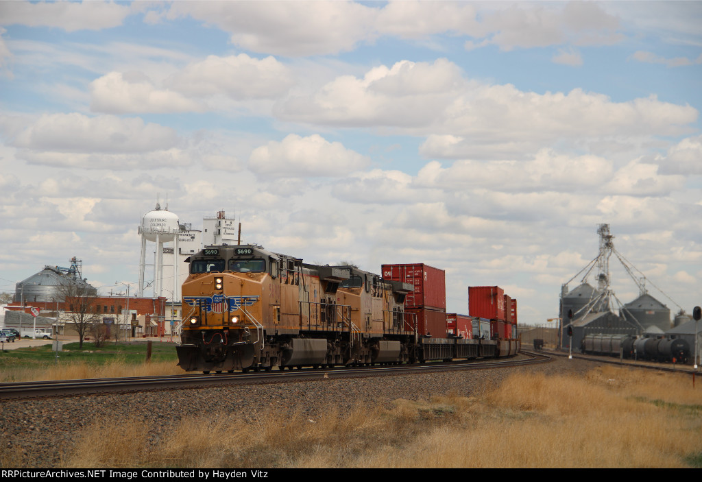 UP 5690 Julesburg